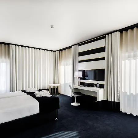 Aurea Congress & فاطمة