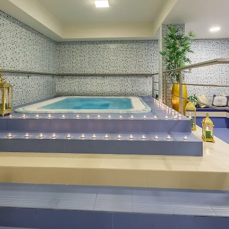 Aurea Congress & 4*